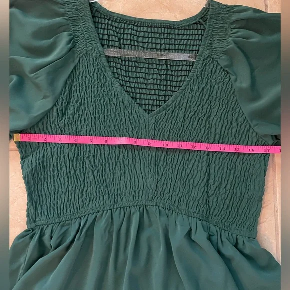 NWOT Forest Green Smocked Blouse with Puff Sleeves - Picture 5 of 8